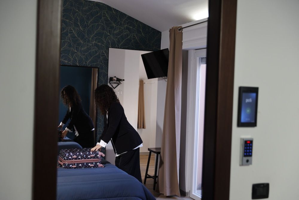 New Pescara City b&b Family Room 9