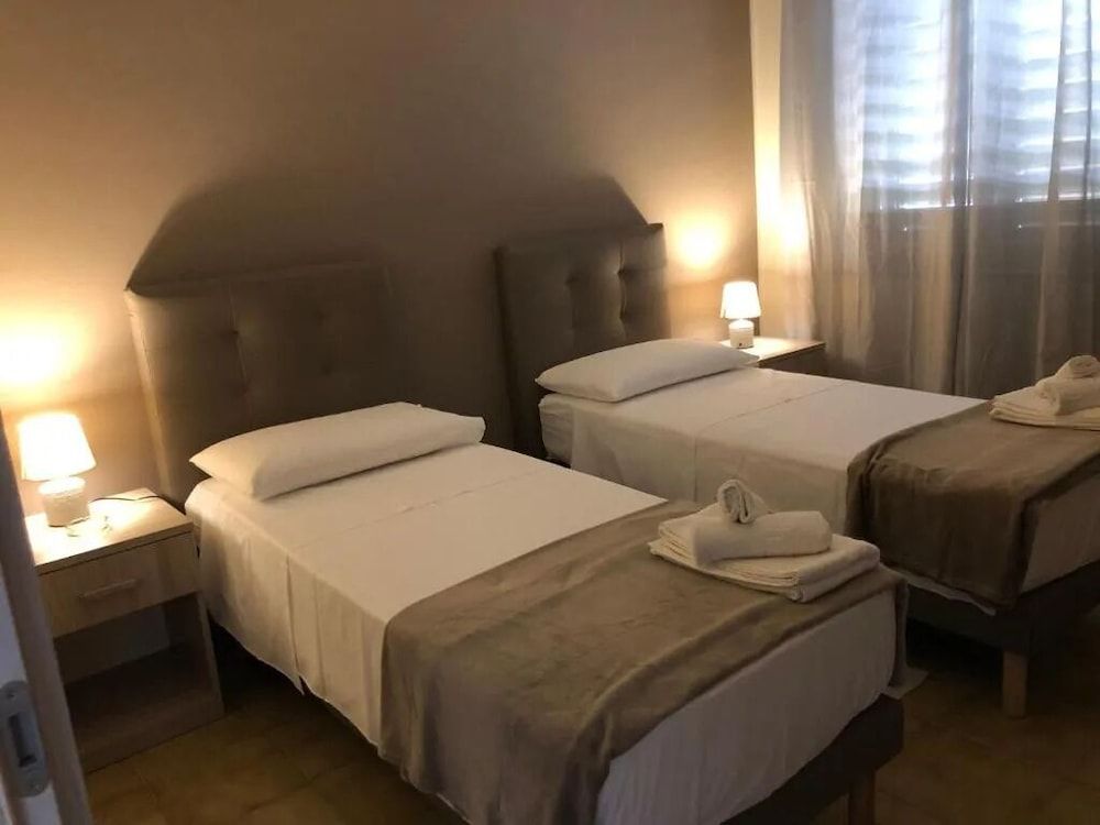 B&B Altamarea Comfort Apartment, 2 Bedrooms, Balcony, Partial Sea View 2