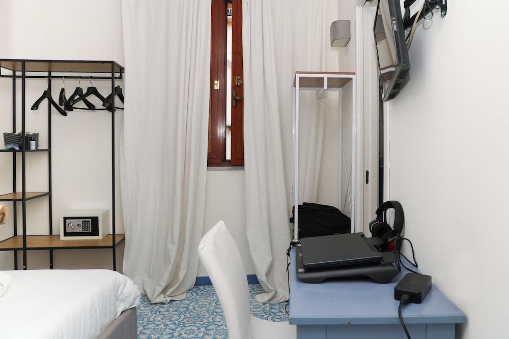 Hotel Palma Central Single Room 10