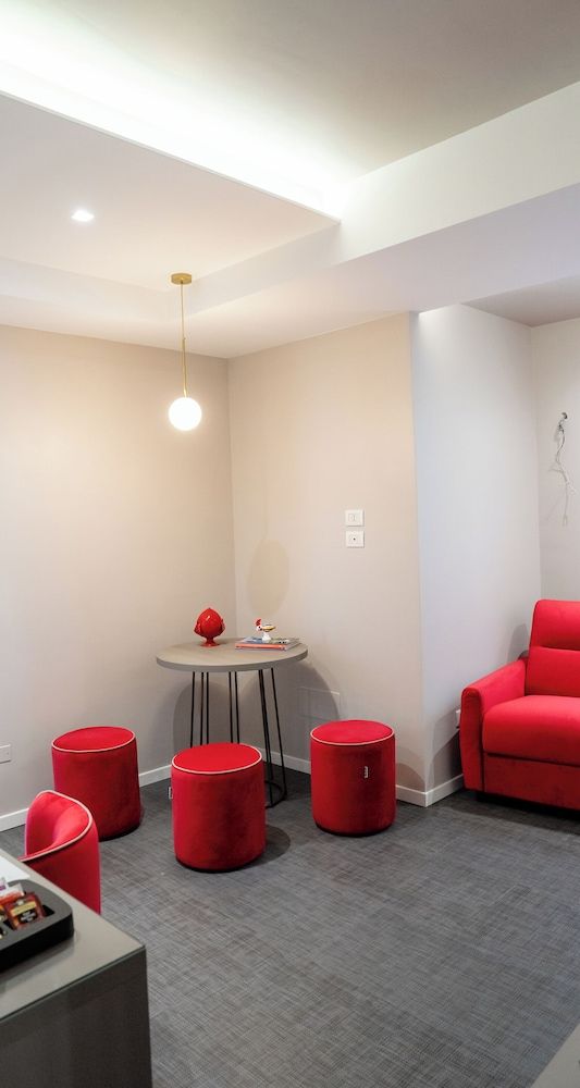 Opera Hotel Standard Quadruple Room 13