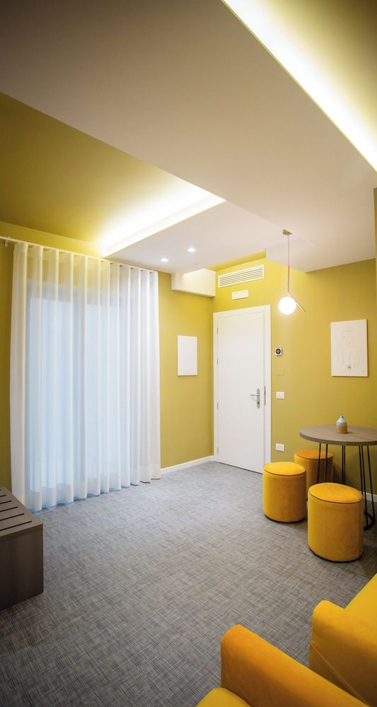 Opera Hotel Standard Quadruple Room 2