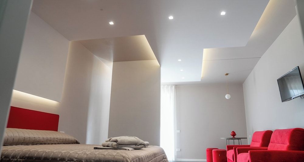 Opera Hotel Superior Quadruple Room, Balcony, Courtyard View 16