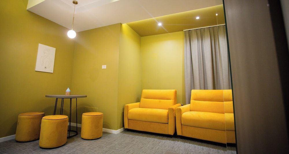 Opera Hotel Standard Quadruple Room 3