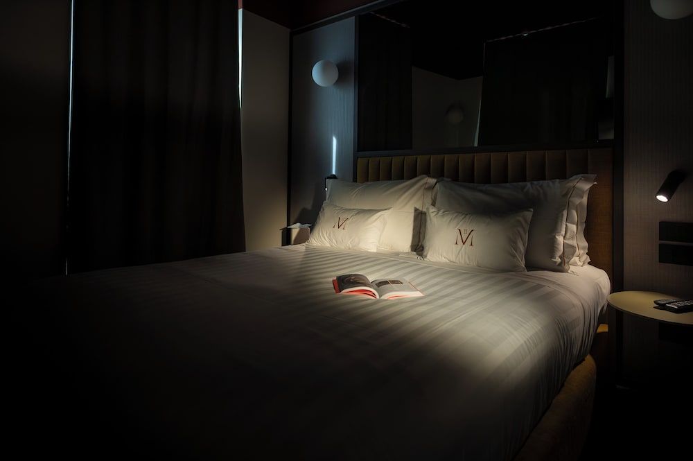 MIMESIS 11 - BOUTIQUE HOTEL - LAKE COMO Deluxe Room, Partial Lake View 6