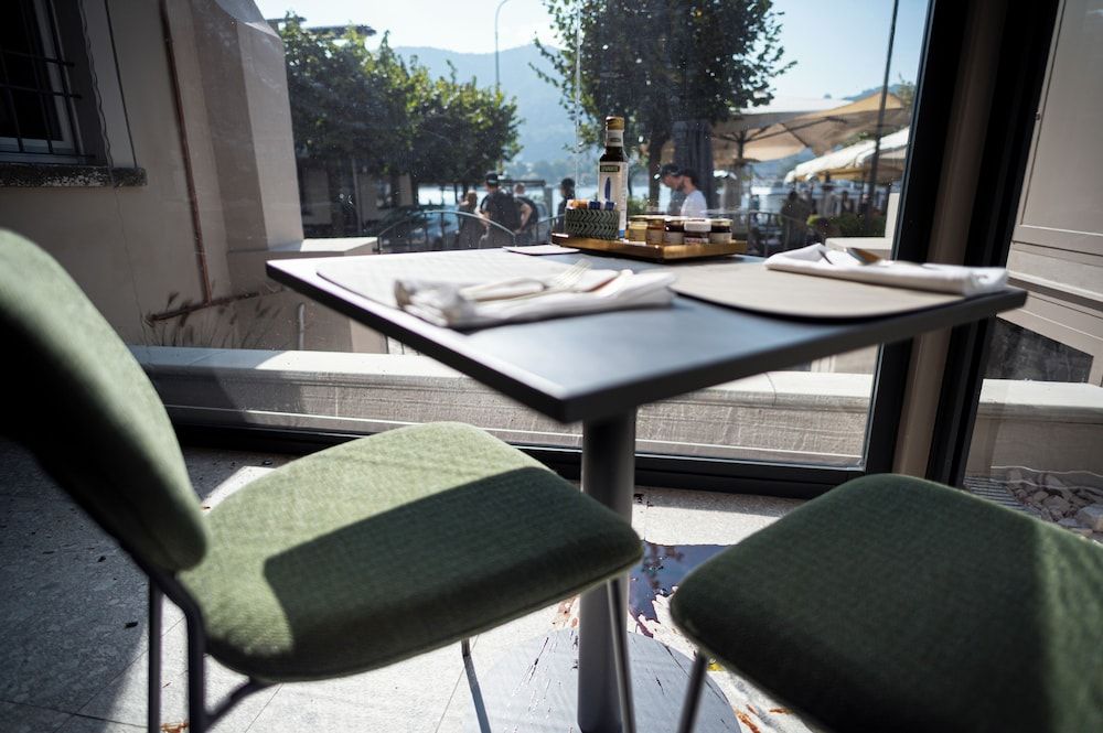 MIMESIS 11 - BOUTIQUE HOTEL - LAKE COMO Deluxe Room, Partial Lake View 11
