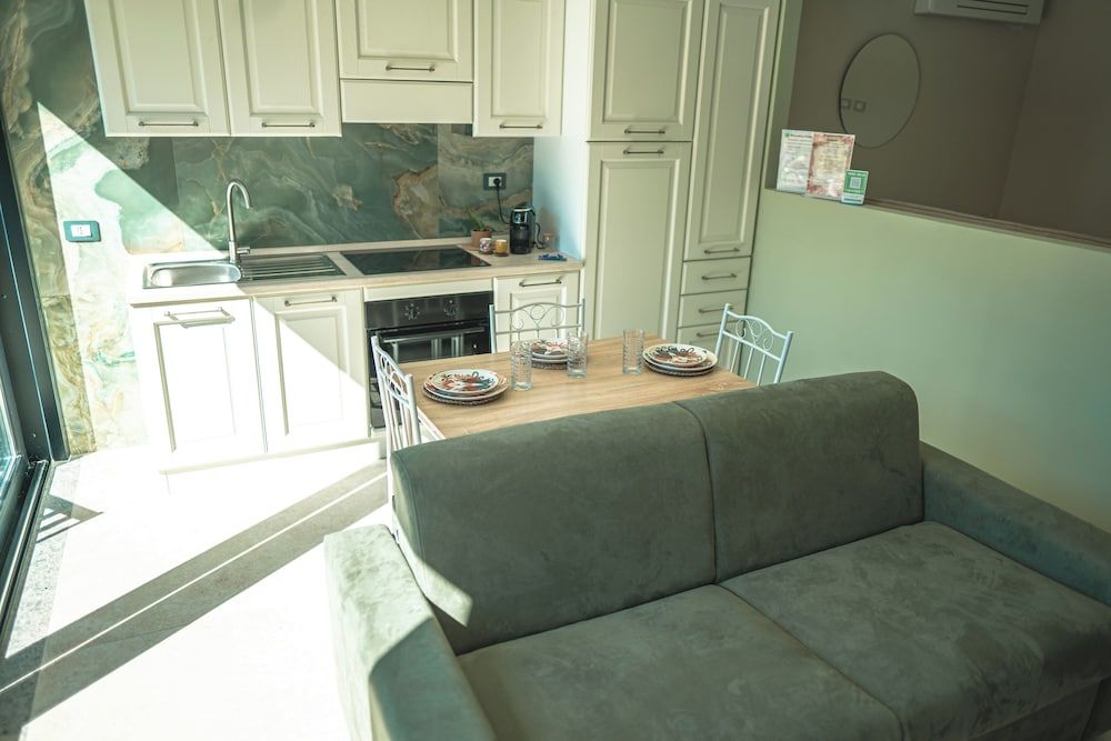 Il Piccolo Paradiso Superior Studio Suite, Patio, Garden View 6