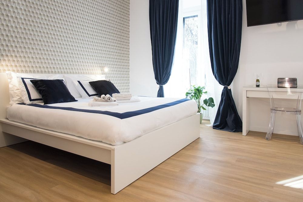 Deluxe Quadruple Room, City View