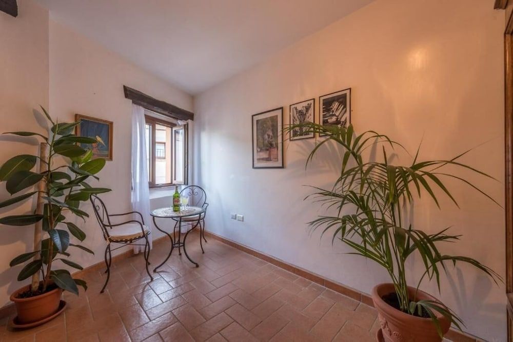 Lemon Tree Boutique Guesthouse Romantic Double Room, Hill View 2