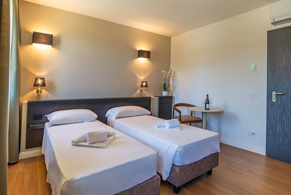 Residenza di Campagna Montelleri Classic Double or Twin Room 21