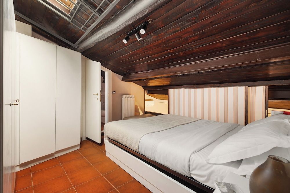 Trastevere Lovely Apartment (Via della Luce 55)