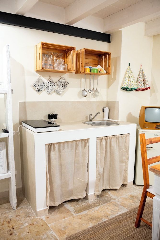 Desideri di Puglia Studio, Kitchen 15
