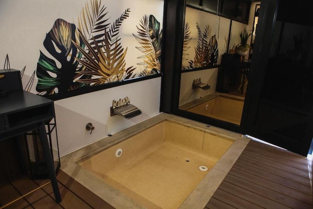 Barneys Club B&b Deluxe Double Room, Patio 14