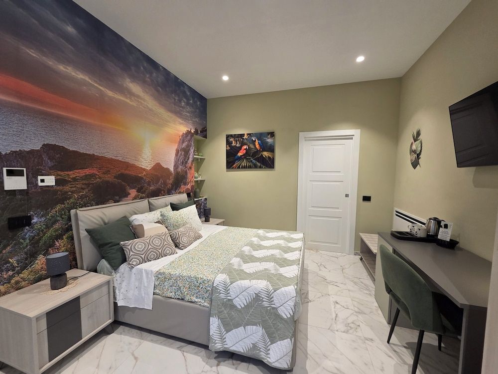 Exclusive B&B Villa Rosa Luxury Suite, 1 King Bed, Garden View 2