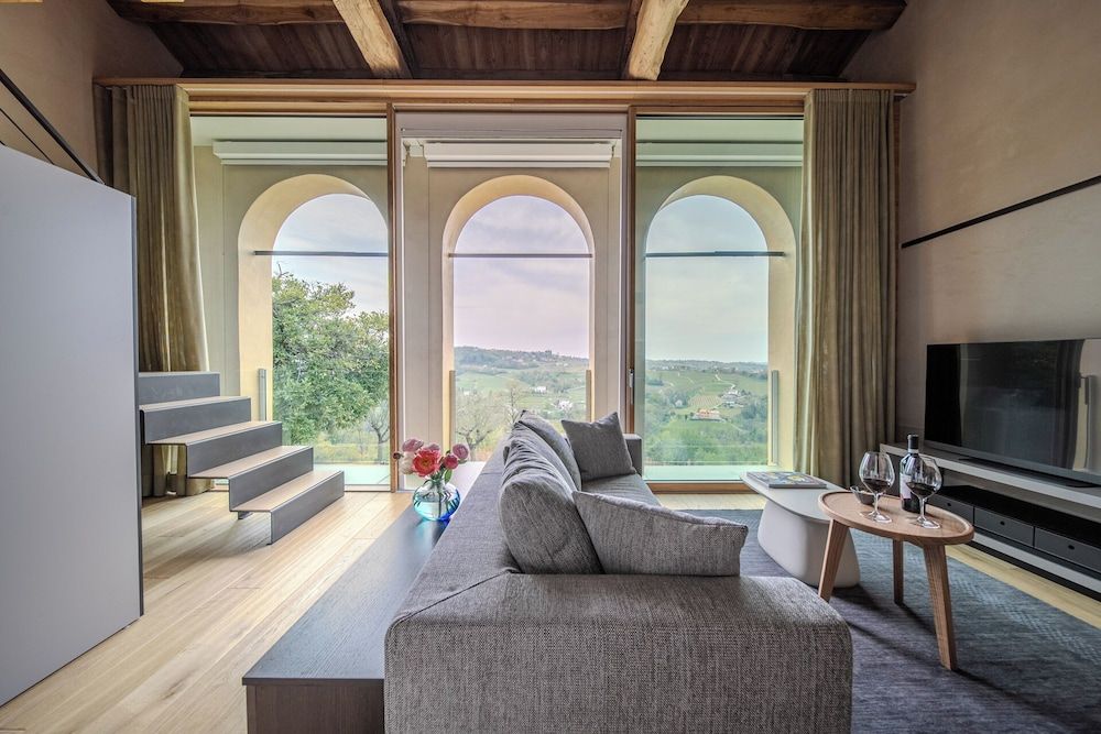 Tenuta Duchi Corbanus Duplex, Vineyard View 16