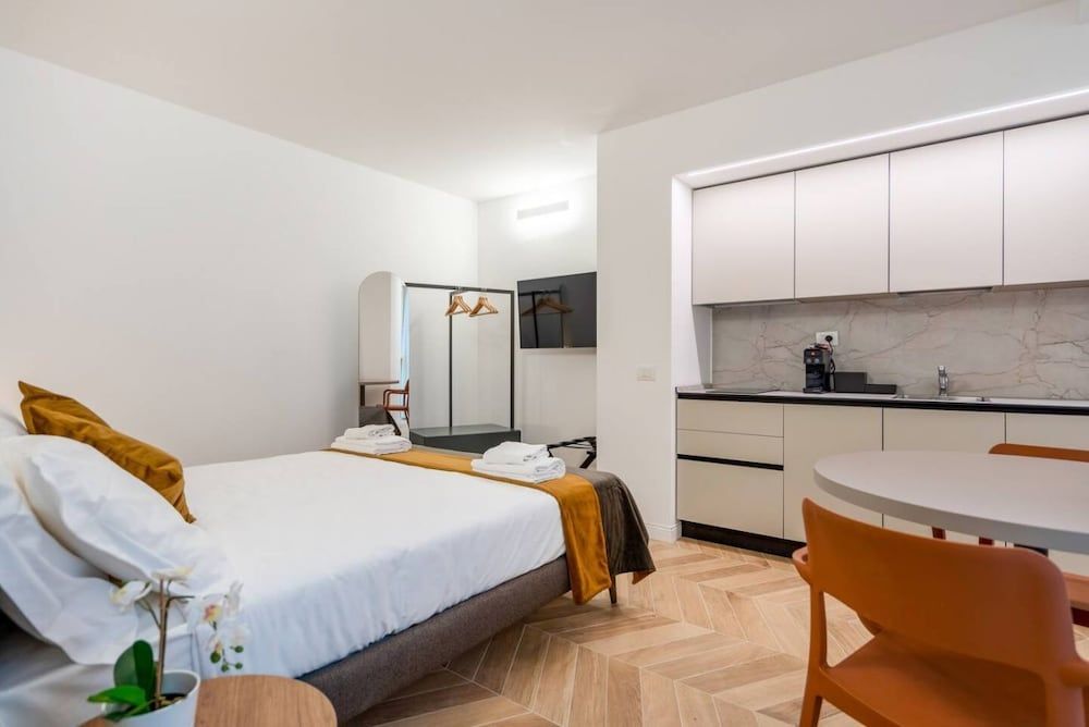 Studio, 1 Double Bed, Courtyard View