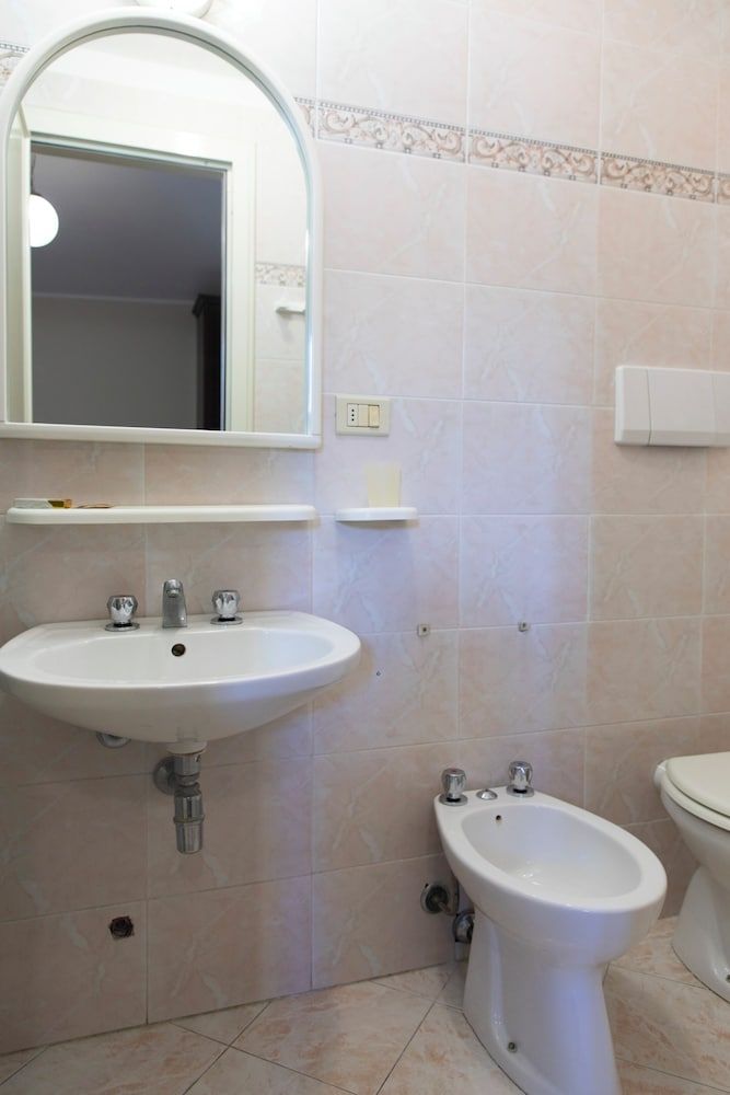 Camere Santa Chiara Classic Double Room, Courtyard View 3