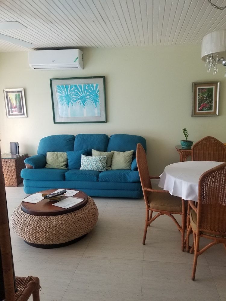 Seapalms Comfort Apartment, Sea View 3