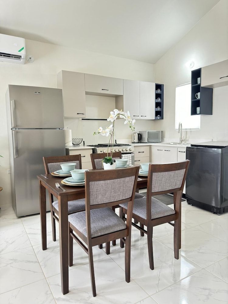 Phoenix Park Villas Portmore Family House, Garden View 16