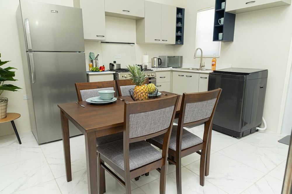 Phoenix Park Villas Portmore Family House, Garden View 15