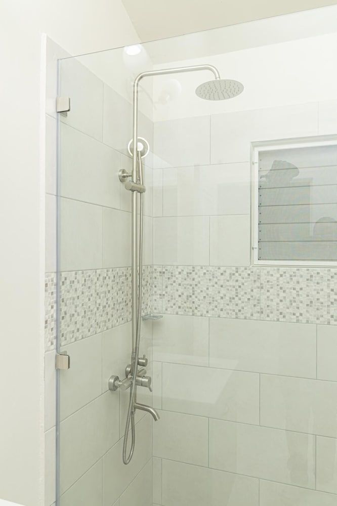 Phoenix Park Villas Portmore Family House, Garden View 25