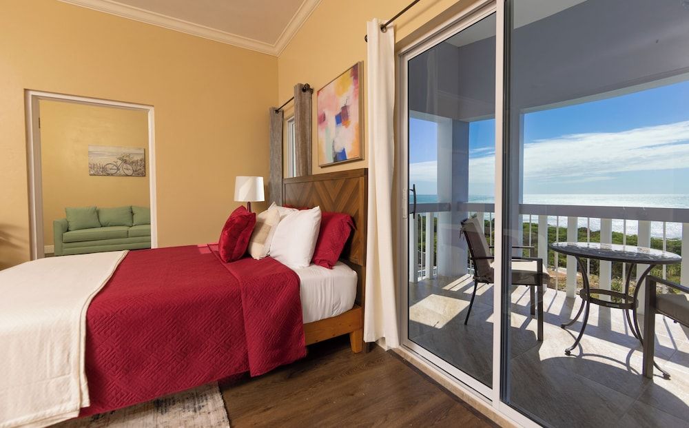 Majestic Heights Bed & Breakfast Deluxe Double Room, Balcony, Sea View 5