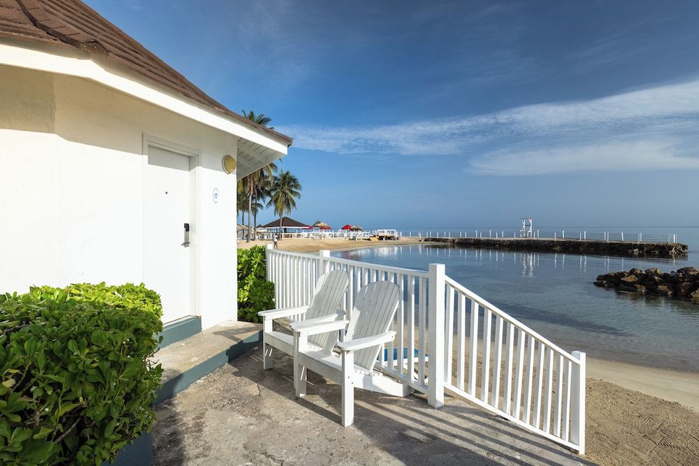 Ocean Front Cottage Family