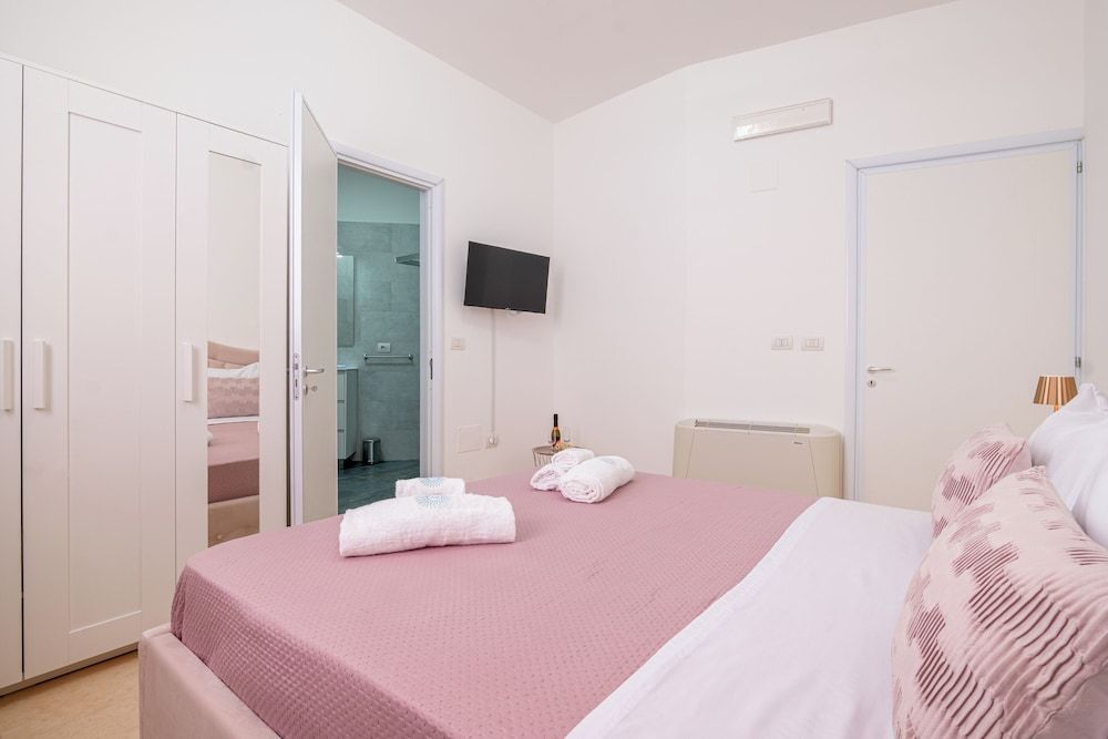 Double Room Queen