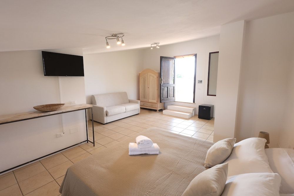 Agriturismo Pietragrande Comfort Double Room, Garden View 5