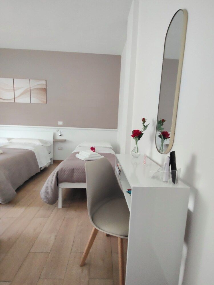 B&B Alle porte del centro Family Room, Air conditioning 8