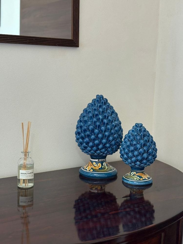 Selinunthia country house Deluxe Triple Room, Garden View 2