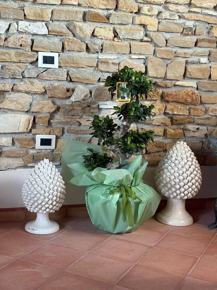 Selinunthia country house Superior Triple Room 4