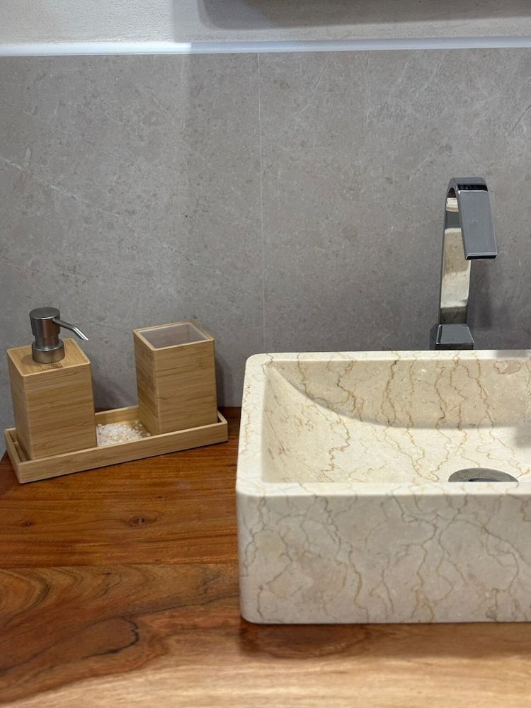 Selinunthia country house Deluxe Triple Room, Garden View 5