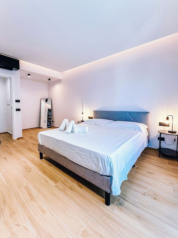 LumiaRooms Junior Double Room 22