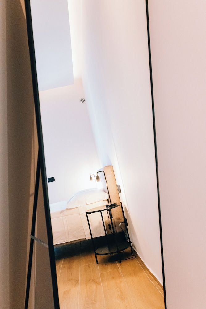 LumiaRooms Junior Double Room 14