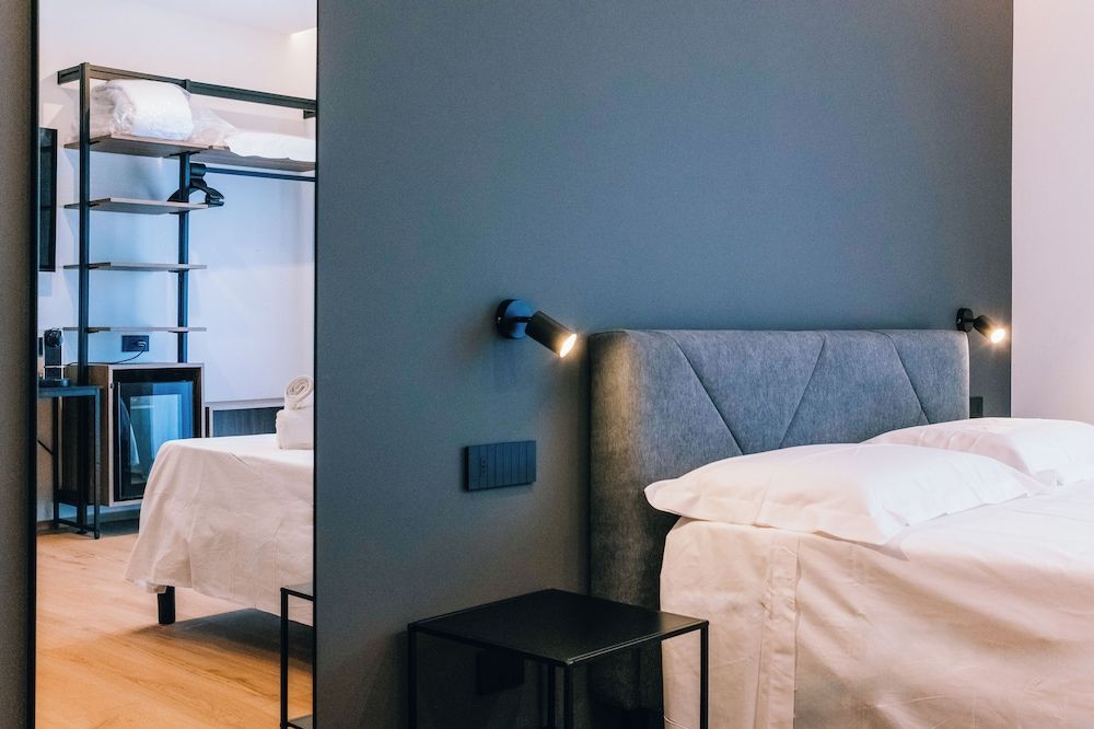 LumiaRooms Superior Double Room, Partial Sea View 7