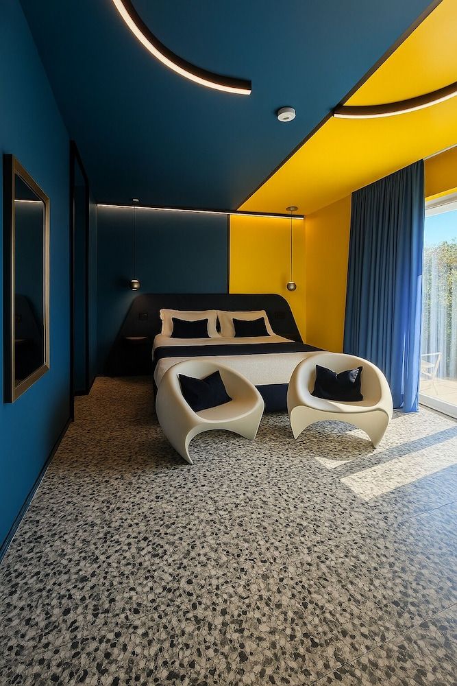 Nola Boutique Hotel Comfort Room, Courtyard View 7