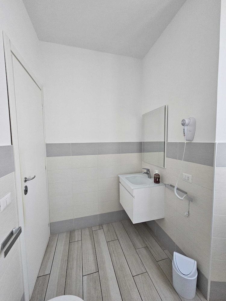 Guest House Il Ferroviere Quadruple Room (2 Bedrooms) 20