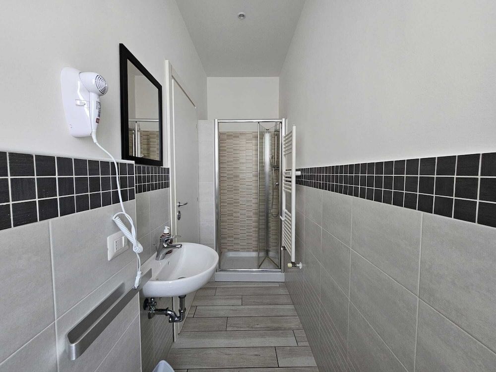 Guest House Il Ferroviere Double Room (2 Bedrooms) 25