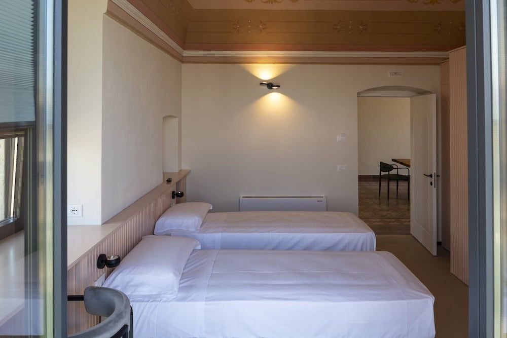casale della vittoria Deluxe Double or Twin Room, 4 Bedrooms, Balcony, Courtyard View 9