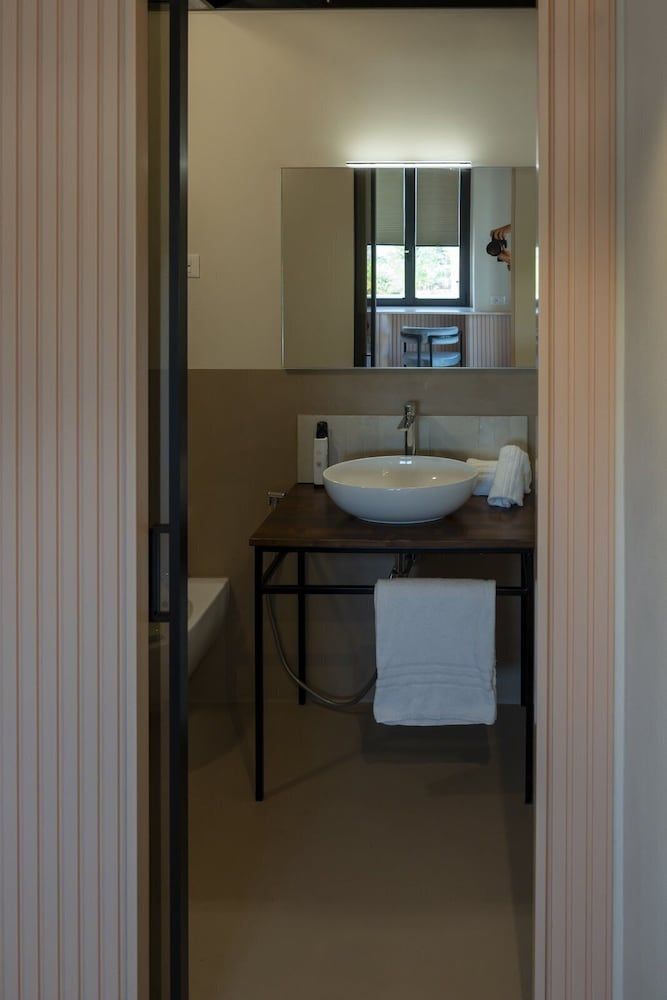 casale della vittoria Deluxe Double or Twin Room, 4 Bedrooms, Balcony, Courtyard View 20