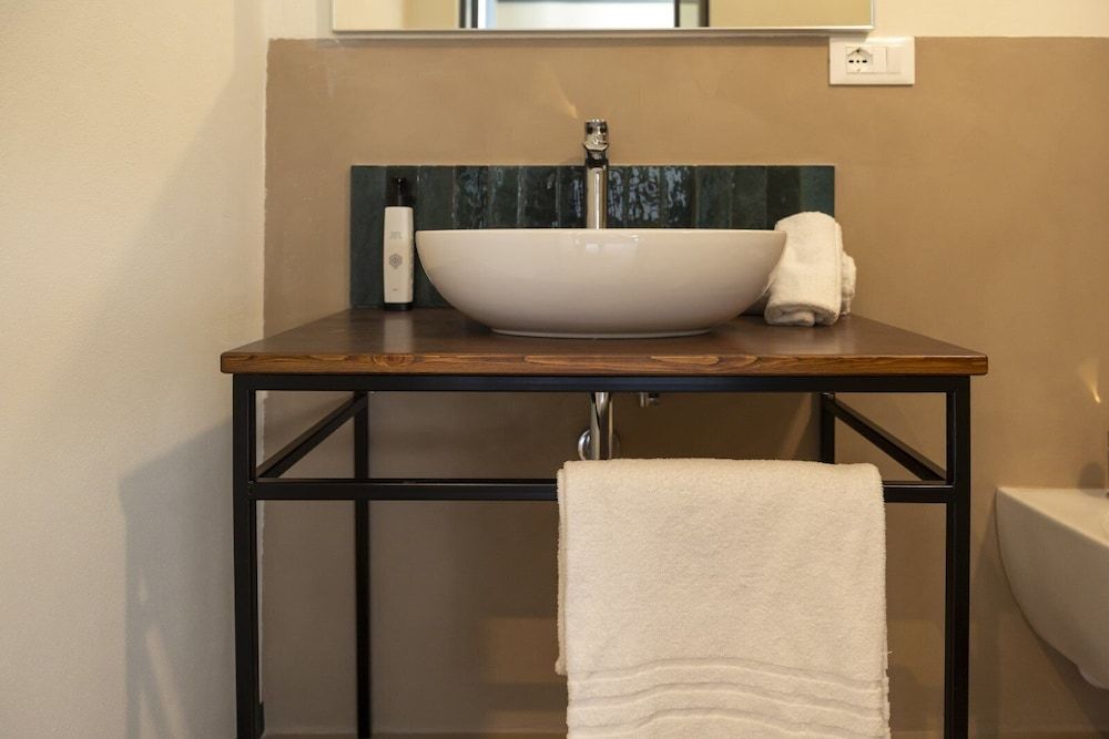 casale della vittoria Deluxe Double or Twin Room, 2 Bedrooms, Non Smoking, Courtyard View 10