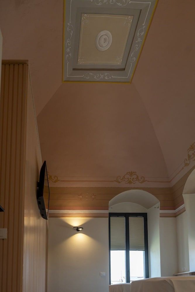 casale della vittoria Deluxe Double or Twin Room, 4 Bedrooms, Balcony, Courtyard View 3