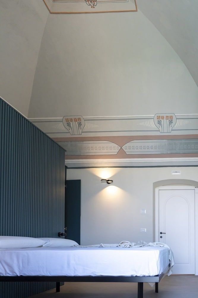 casale della vittoria Deluxe Double or Twin Room, 4 Bedrooms, Balcony, Courtyard View 13