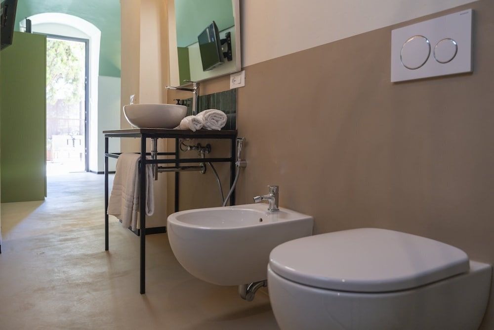 casale della vittoria Deluxe Double or Twin Room, 4 Bedrooms, Balcony, Courtyard View 18