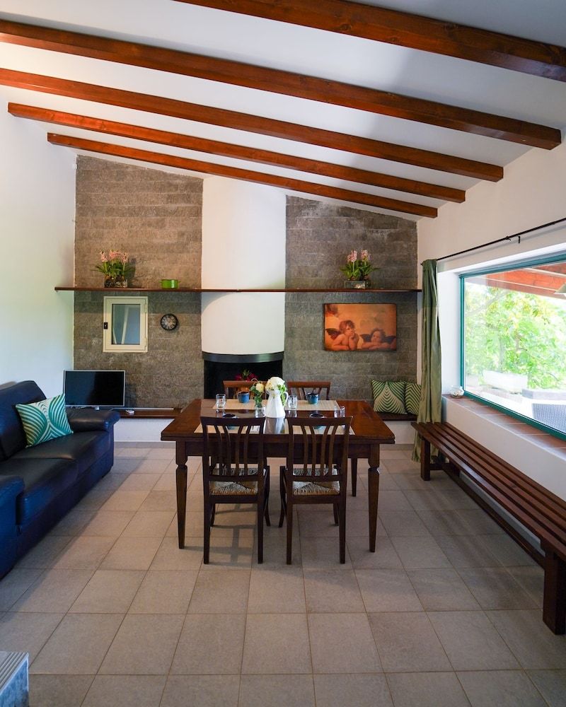 Tenuta San Tommaso Quadruple Room, Garden View 4