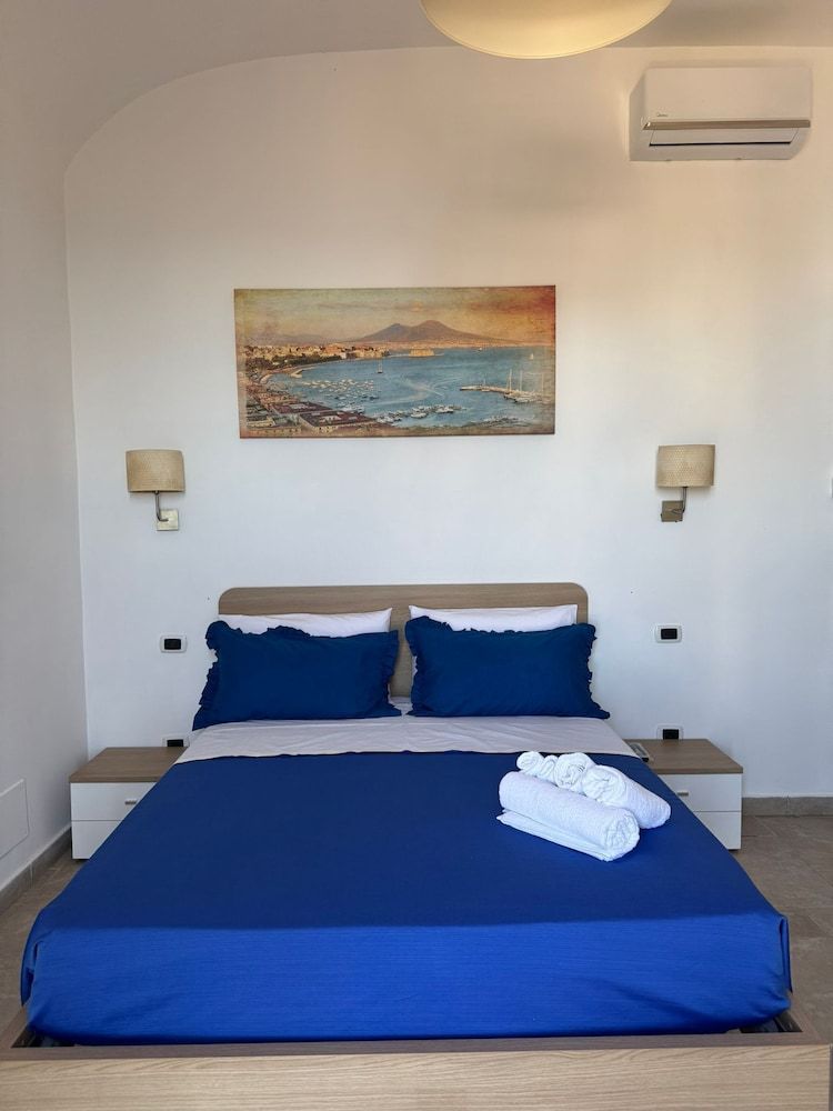 Sea VIBES II FLOOR Deluxe Double Room, Sea View 3