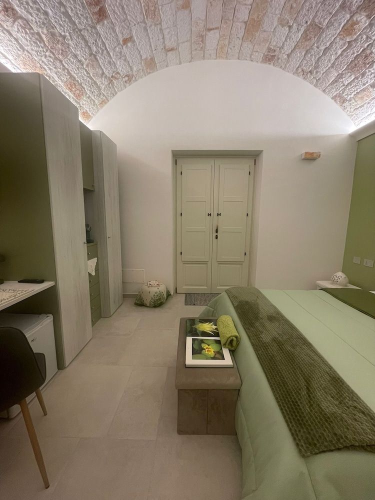 Villa Itriò Superior Room, Pool View 15