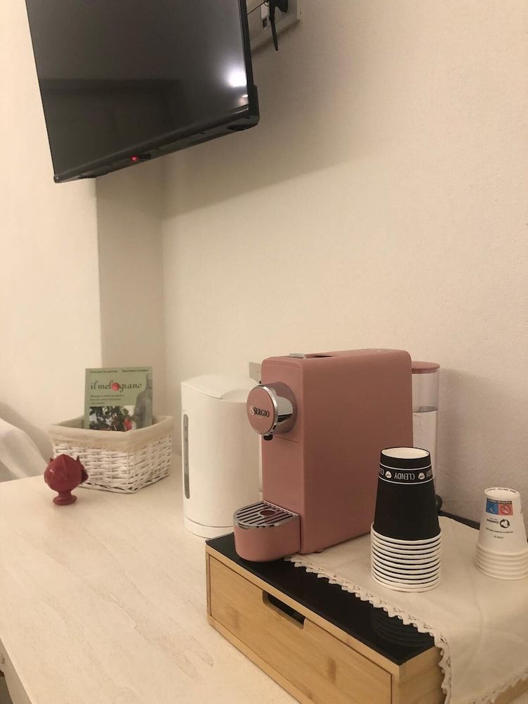 Villa Itriò Comfort Triple Room, Pool View 16