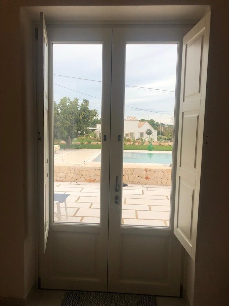 Villa Itriò Comfort Triple Room, Pool View 18