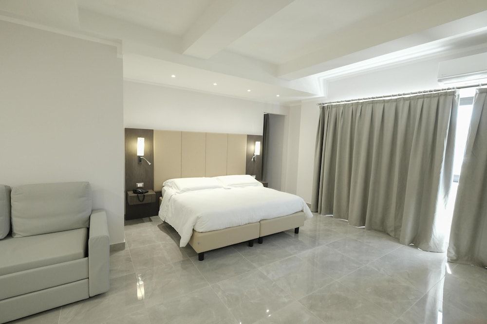 Junior Suite, Multiple Beds, Non Smoking